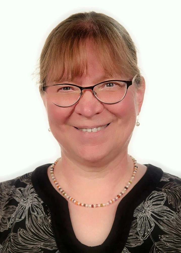 Katherine Chew Honored with the Friends of the National Library of Medicine’s 2024 Michael E. DeBakey Library Services Outreach Award